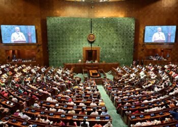 ‘वन नेशन, वन इलेक्शन’ बिल लोकसभा में आज होगा पेश, BJP ने जारी की व्हिप, विरोध की तैयारी में विपक्ष