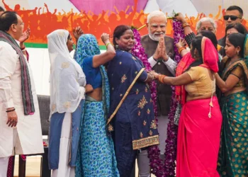 दिल्ली में भाजपा चलने जा रही 'लाडली बहना कार्ड'